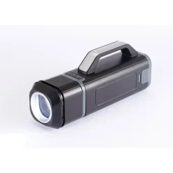 Alles im Griff: das tragbare LED-Licht mit Werkzeugset