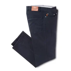 Diese Hose sitzt höchst bequem unter dem Bauch