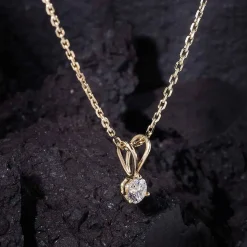 Ein Diamant-Eleganz in Perfektion!