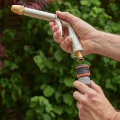 Extrem robust und vielseitig: die Spritzpistole aus Messing