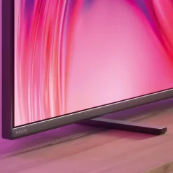 Fernsehen mit „Wow“-Effekt: hohe Auflösung und farbiges Wandlicht