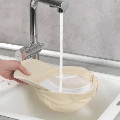 Kühlen Kopf bewahren: Diese Mütze erfrischt bei Hitze!