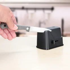 Klingen elektrisch schärfen – per Diamantschleifscheibe