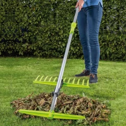 Laub und Gras aufnehmen ohne großen Kraftaufwand