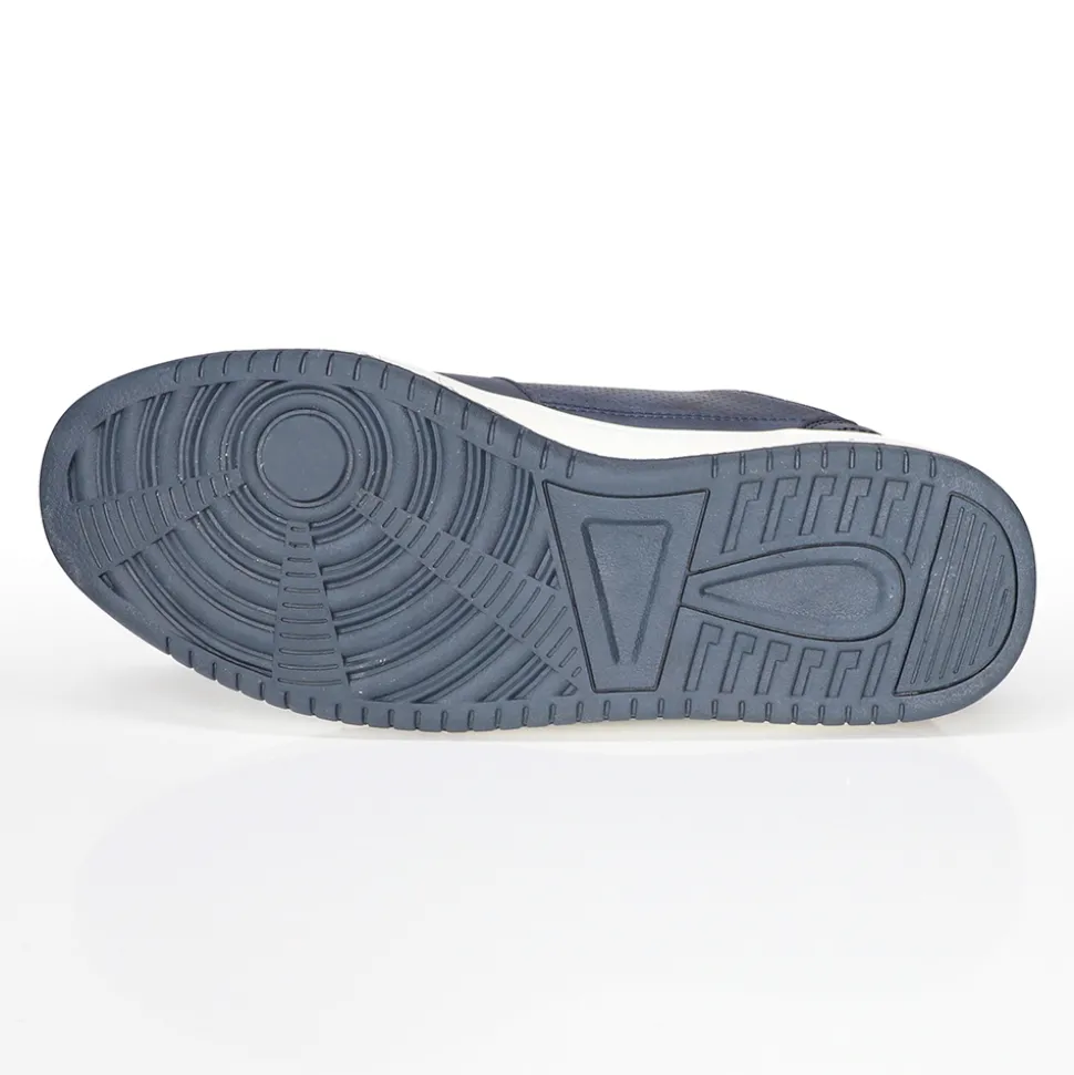 Modisch und bequem: Sneaker mit Kontrasten