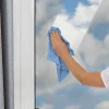 Scheiben putzen mit einem einzigen Handgriff und ohne Putzmittel