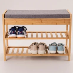 Schuhregal, Sitzgelegenheit, Flachtruhe – alles in einem!