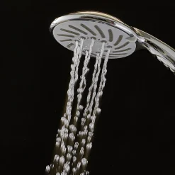 Spart bis zu 50 % Wasser und Energie