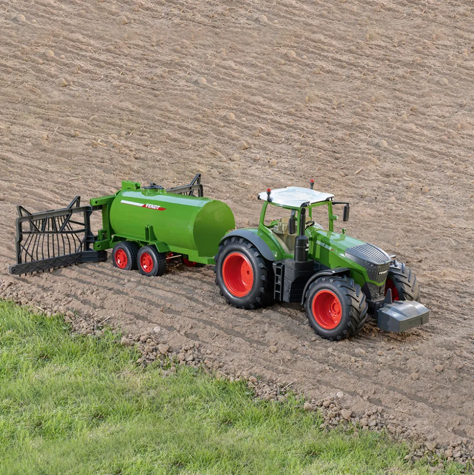 Traktorfahren mit steuerbaren Anhängern – ein Riesenspaß für Jung und Alt
