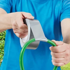 Wasserdicht, hochreißfest und auf fast allen Oberflächen haftend!